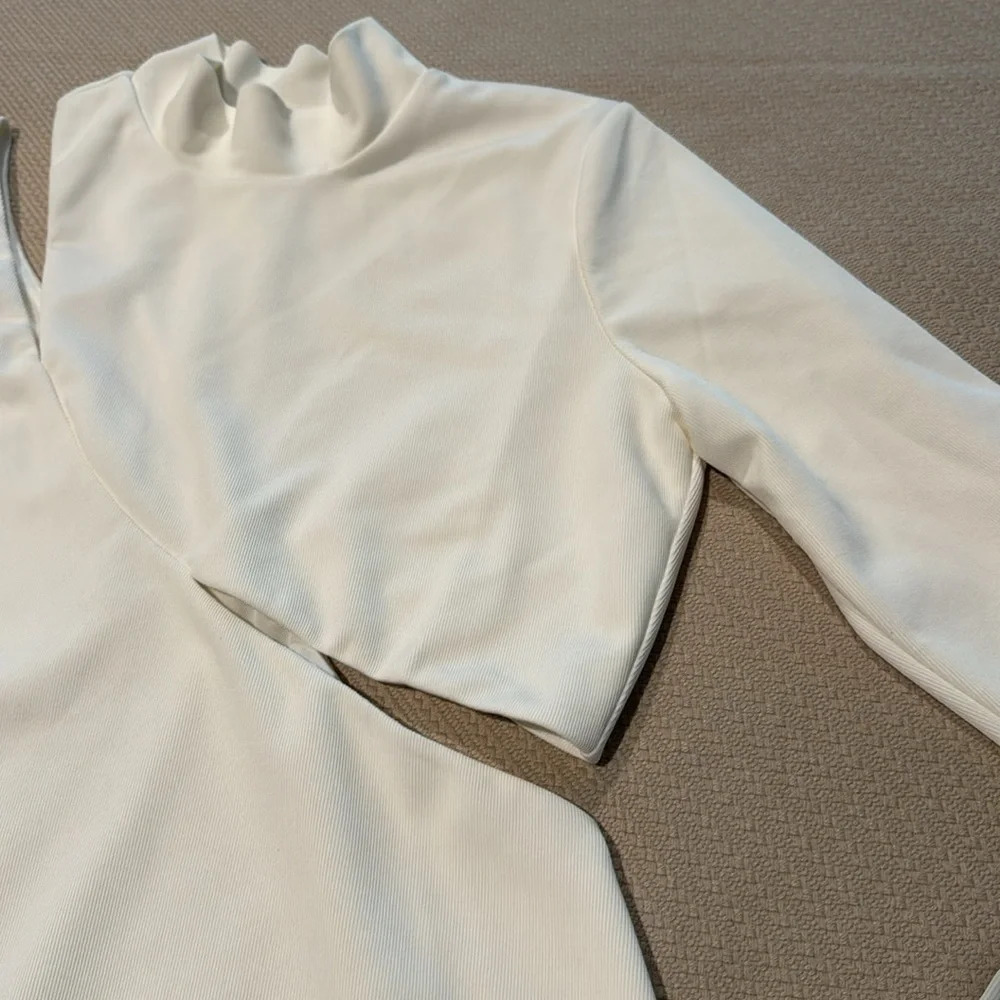 Not Yours To Keep Bodysuit - Picture 7 of 14